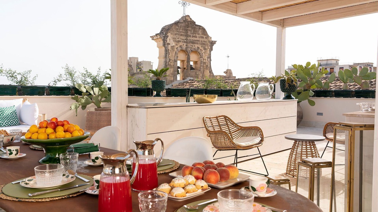 Photo of Others in Noto