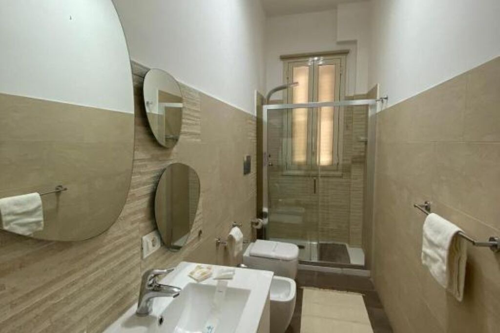 Photo of Bathroom in Pachino