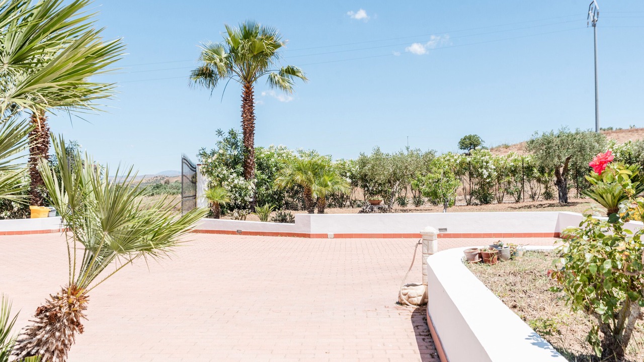 Photo of Outdoor in Montallegro