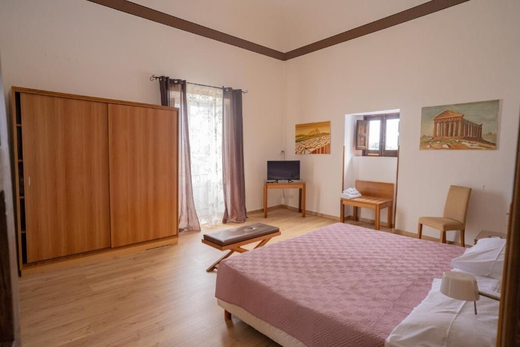 Photo of Bedroom in Termini Imerese