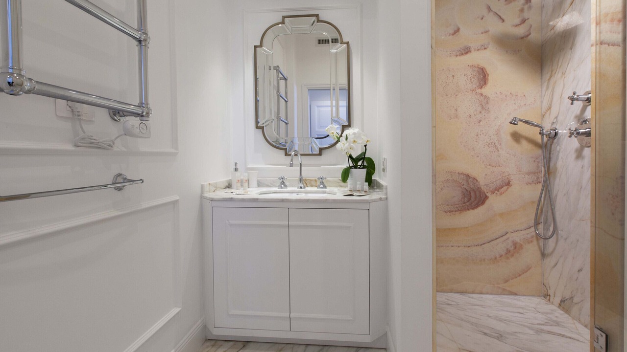Photo of Bathroom in Sorrento City Centre