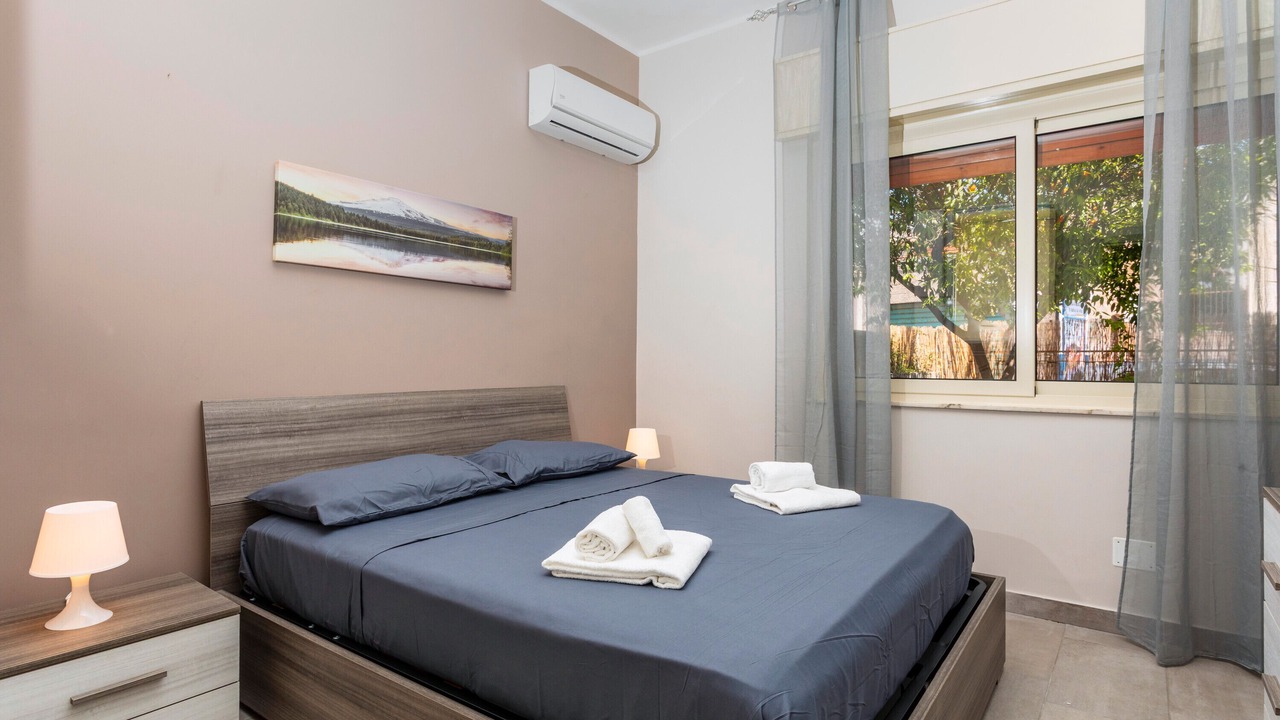 Photo of Bedroom in Aci Castello