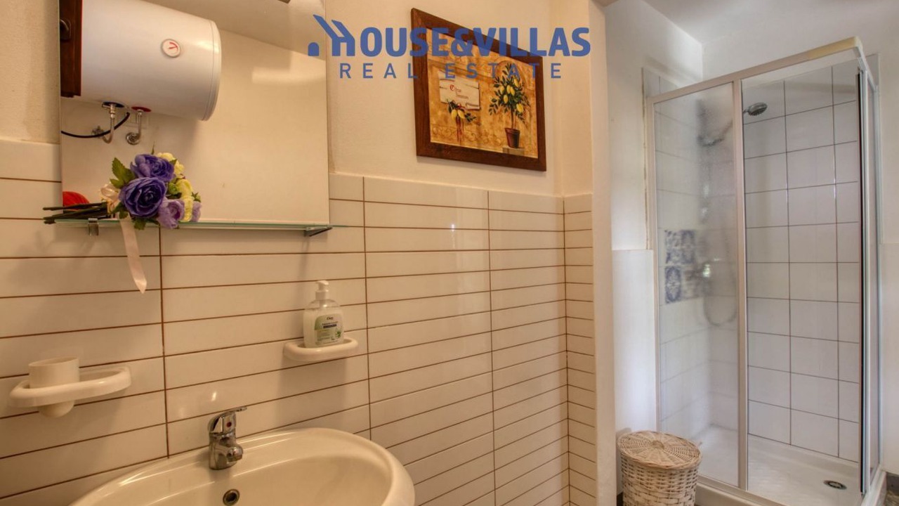 Photo of Bathroom in Noto