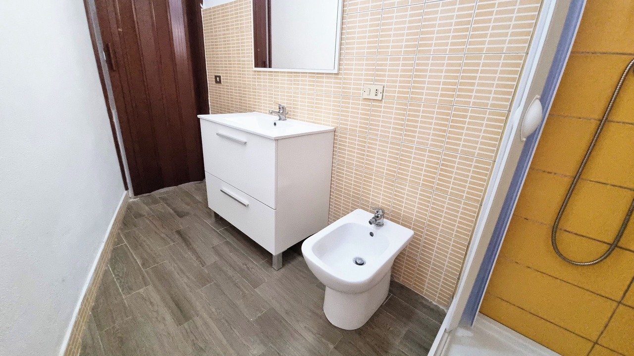 Photo of Bathroom in Vulcano Porto