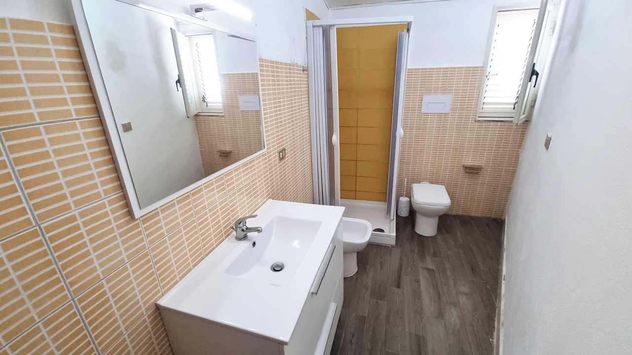 Photo of Bathroom in Vulcano Porto