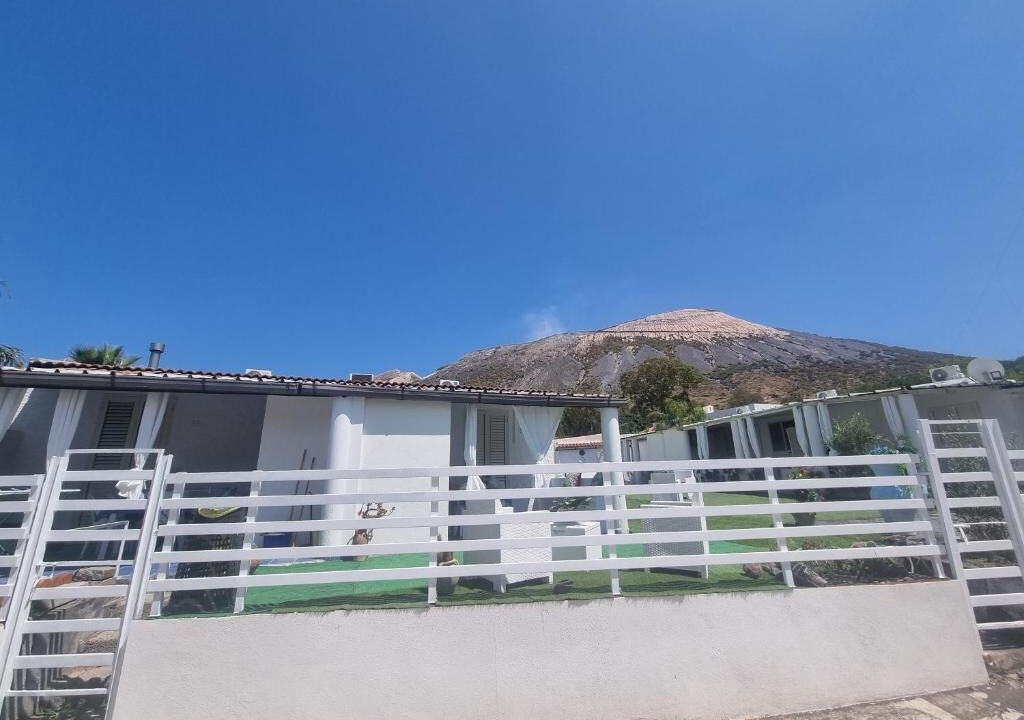 Photo of Outdoor in Vulcano Porto