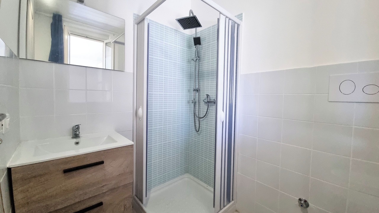 Photo of Bathroom in Vulcano Porto