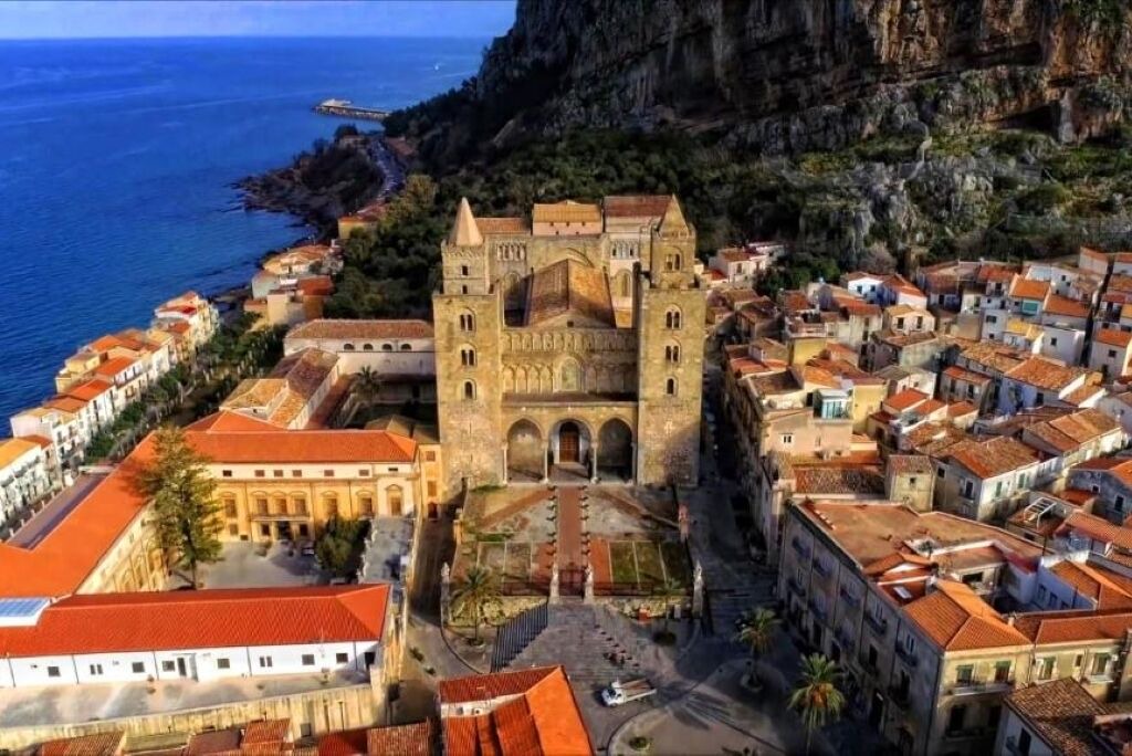 Photo of Others in Cefalu