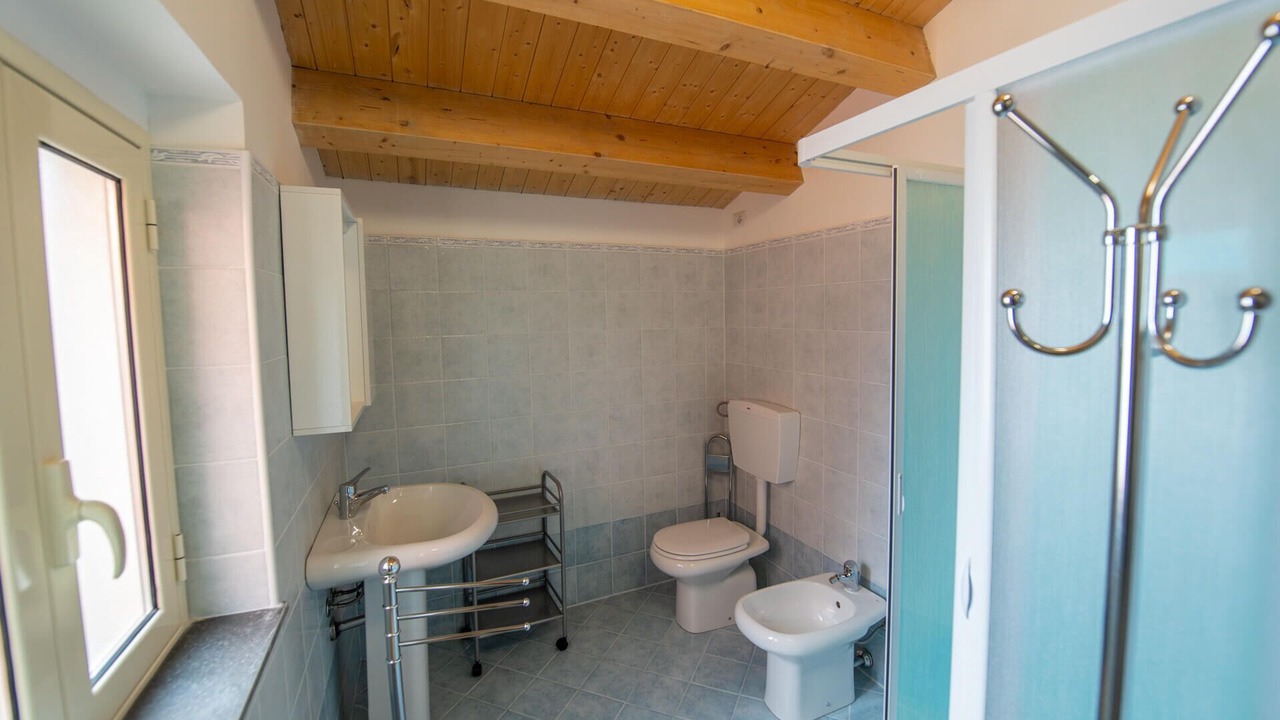 Photo of Bathroom in Patti