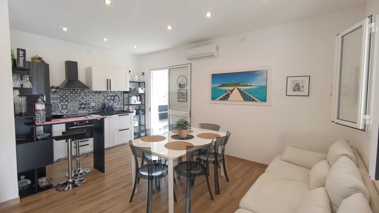 Photo of Livingroom in Arenella