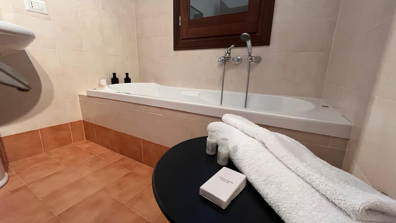 Photo of Bathroom in Campofelice di Roccella