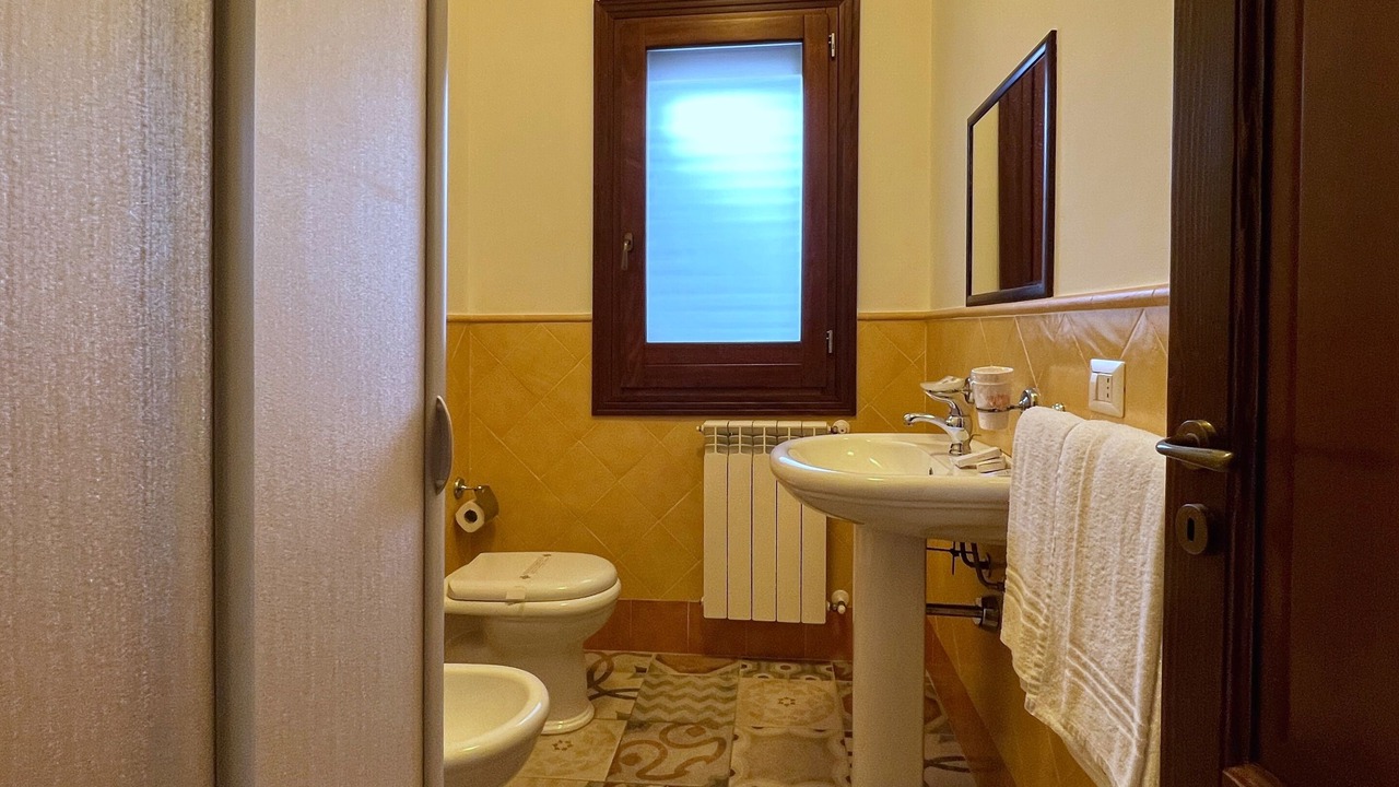 Photo of Bathroom in Campofelice di Roccella