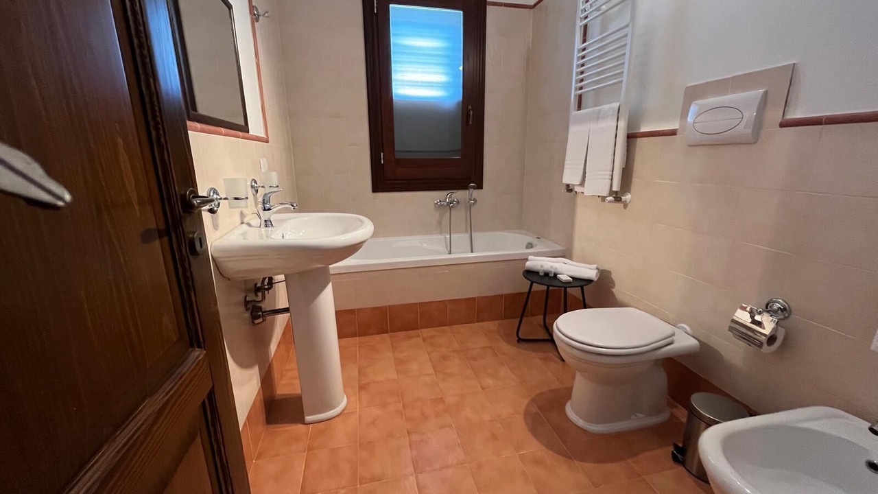 Photo of Bathroom in Campofelice di Roccella