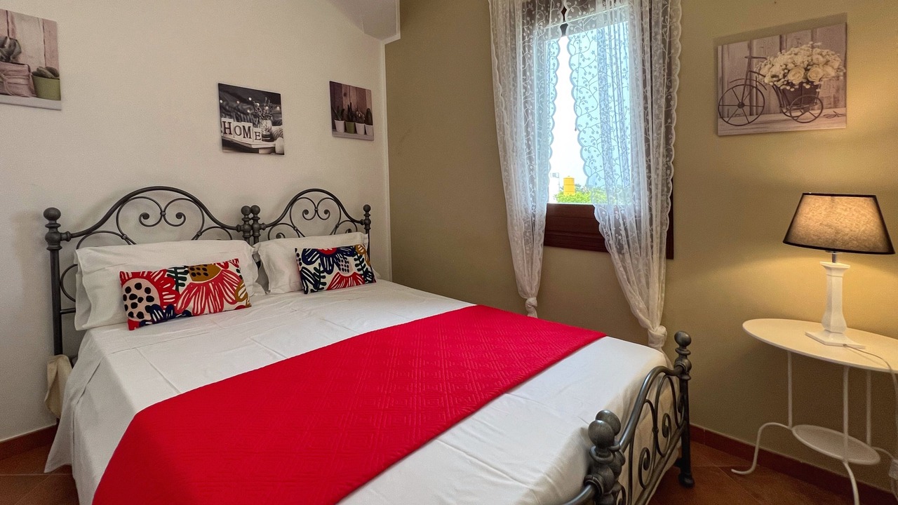 Photo of Bedroom in Campofelice di Roccella