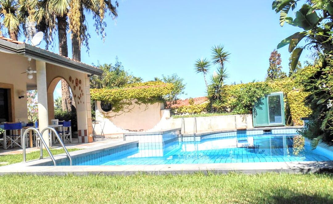 Photo of Outdoor in Brucoli