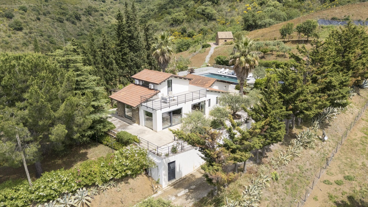 Photo of Outdoor in Pollina