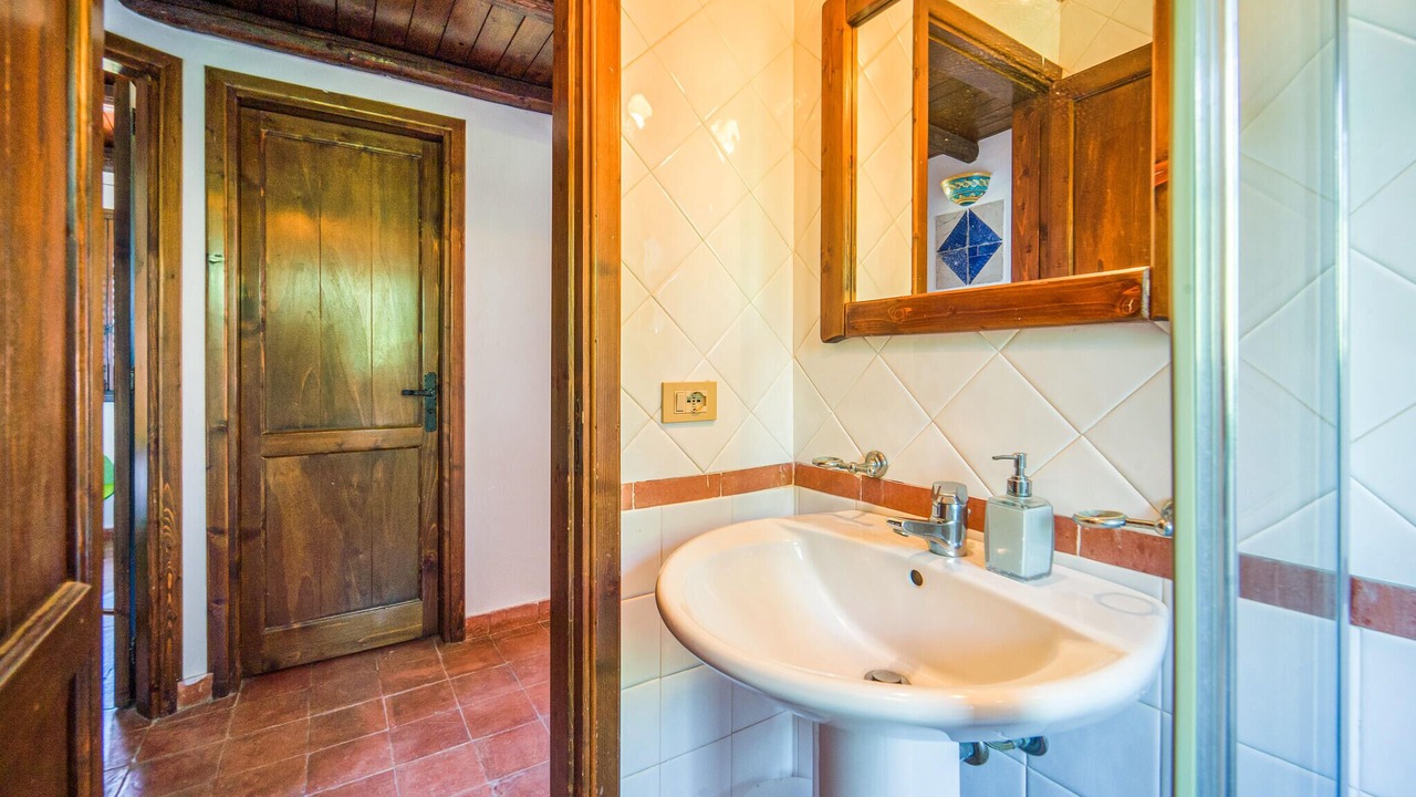 Photo of Bathroom in Collesano