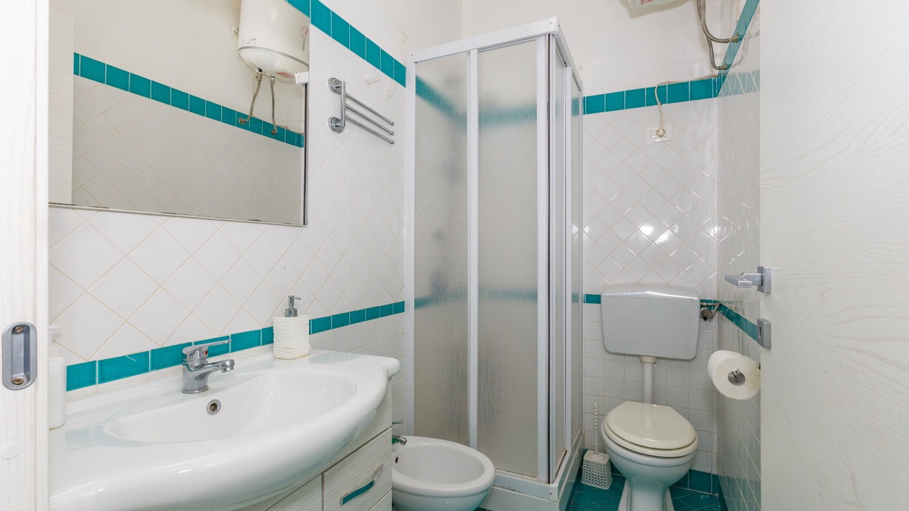 Photo of Bathroom in Patti
