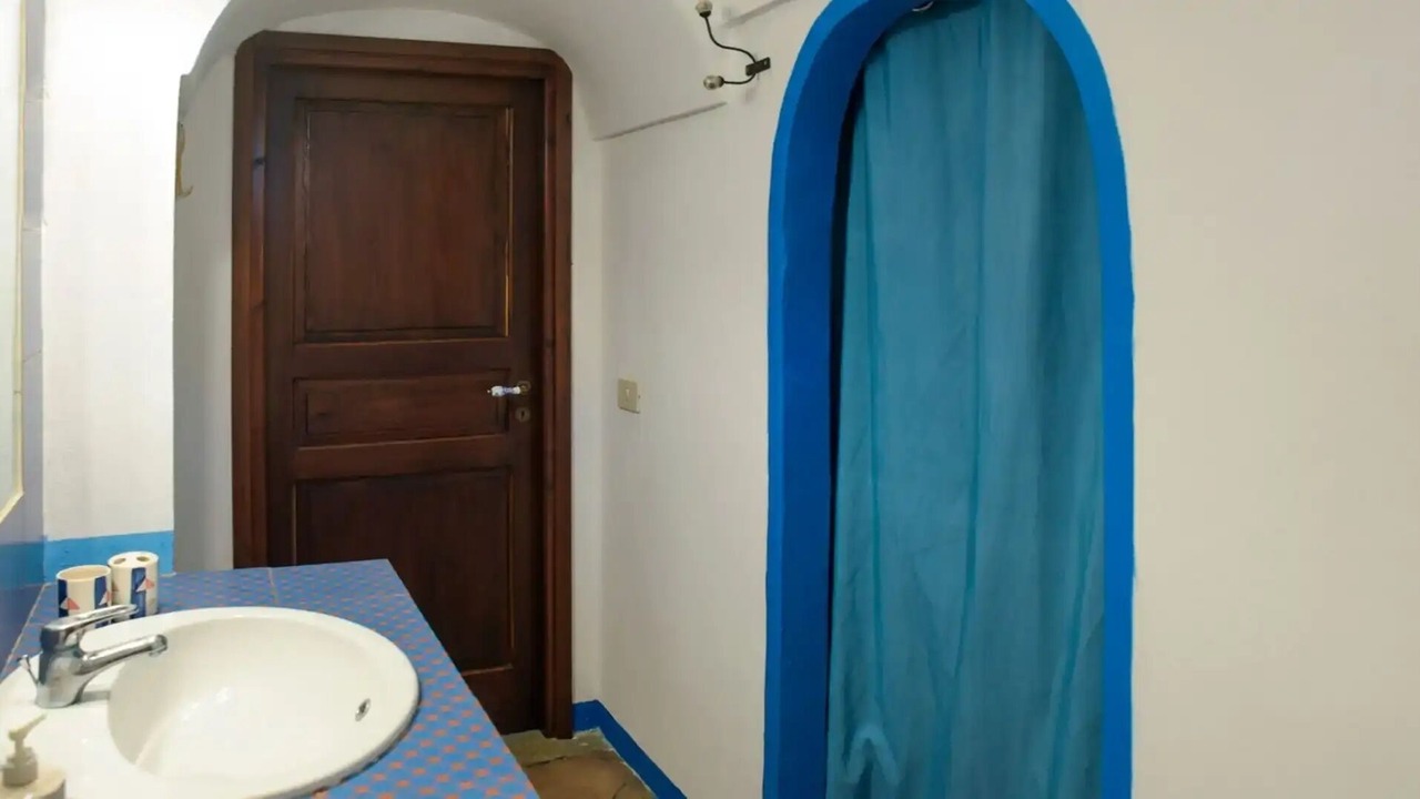 Photo of Bathroom in Pantelleria