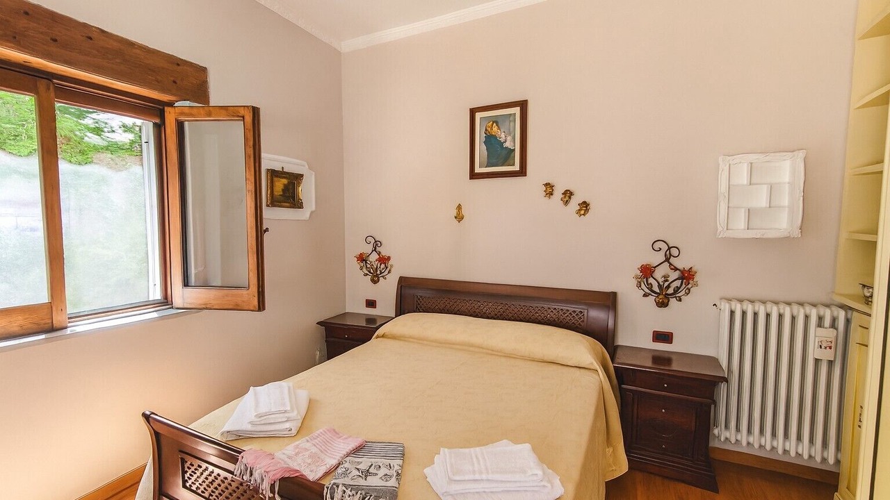 Photo of Bedroom in Ischia Porto