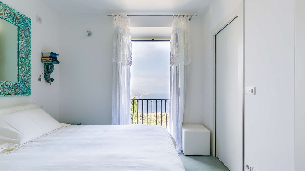 Photo of Bedroom in Taormina City Centre