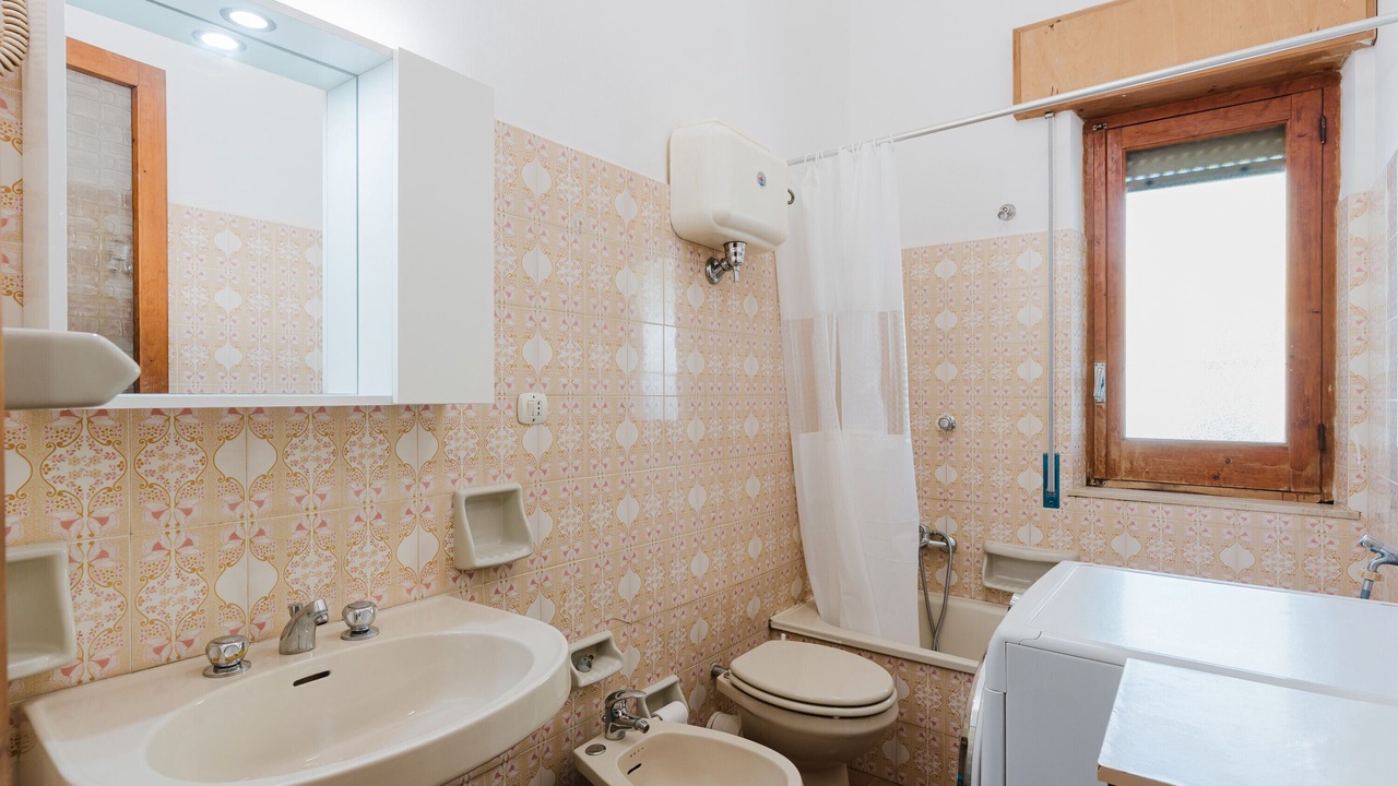 Photo of Bathroom in Paparella
