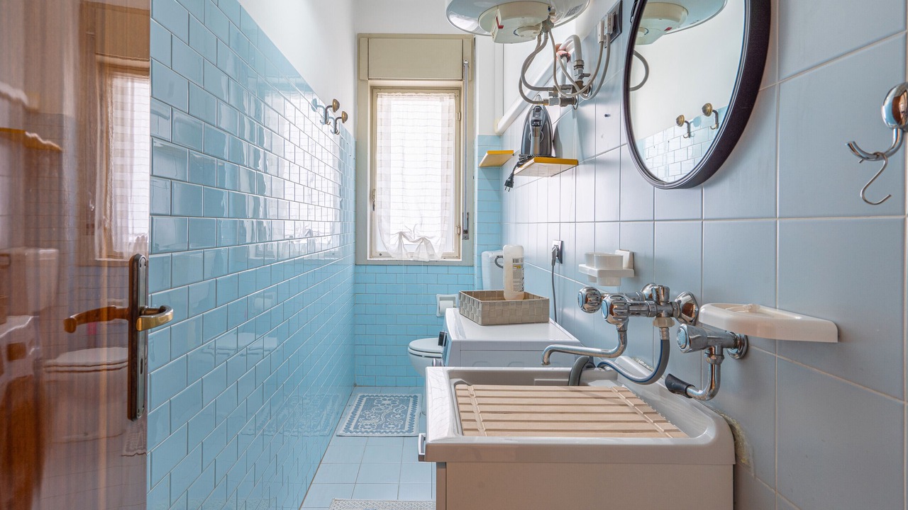 Photo of Bathroom in Avola