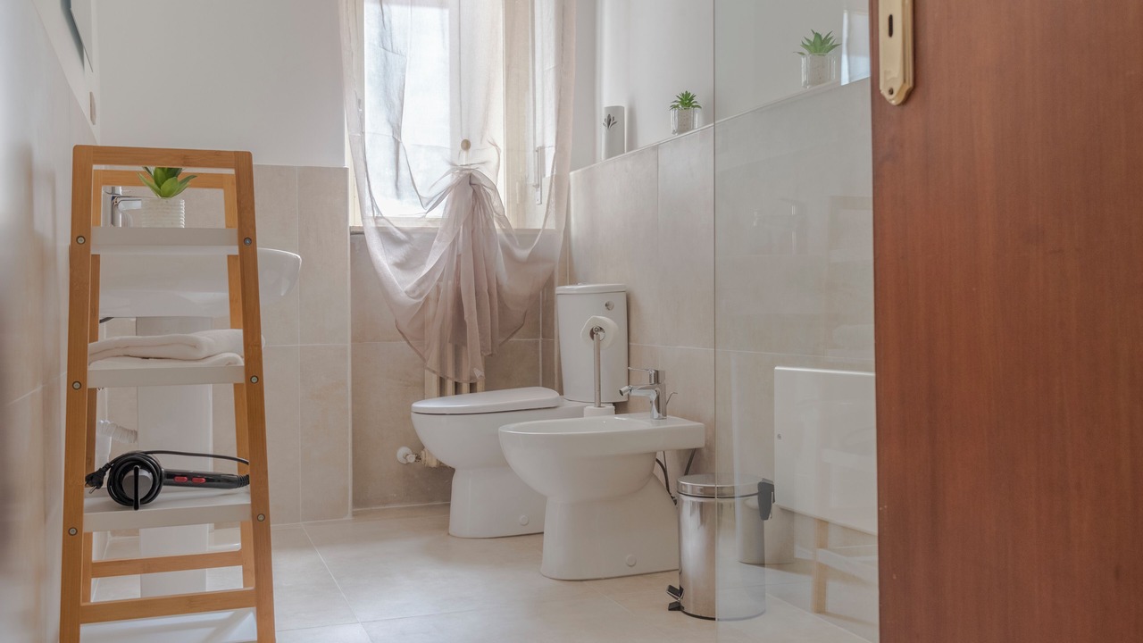 Photo of Bathroom in Picanello-Ognina-Barriera-Canalicchio