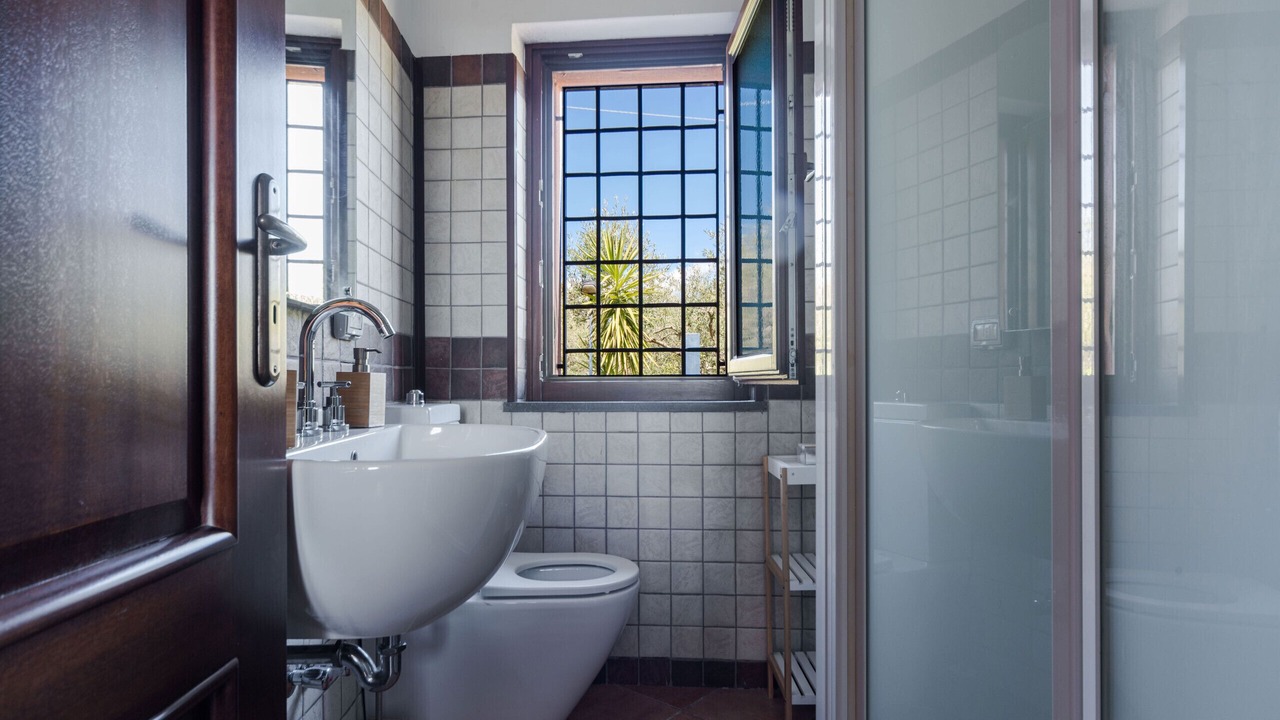 Photo of Bathroom in Linguaglossa