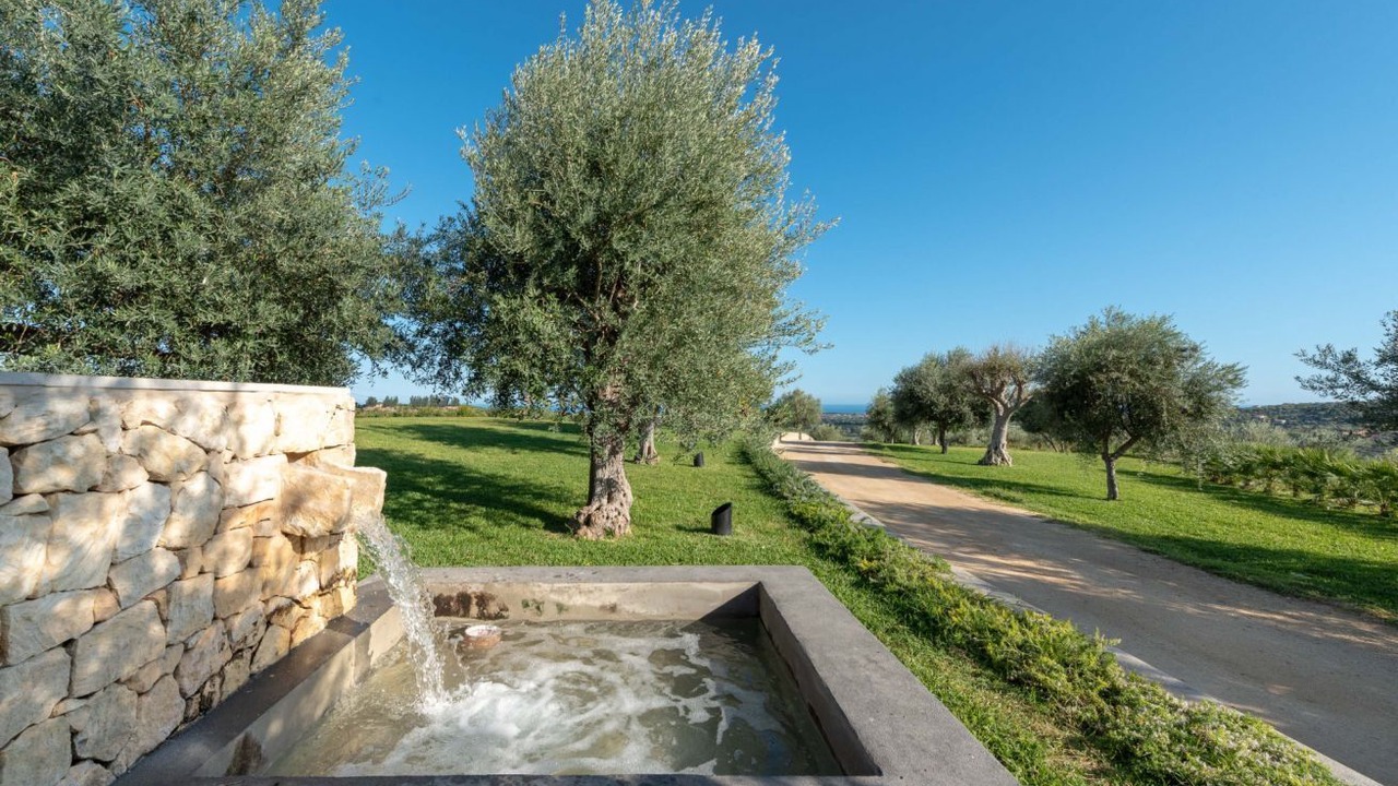 Photo of Outdoor in Avola