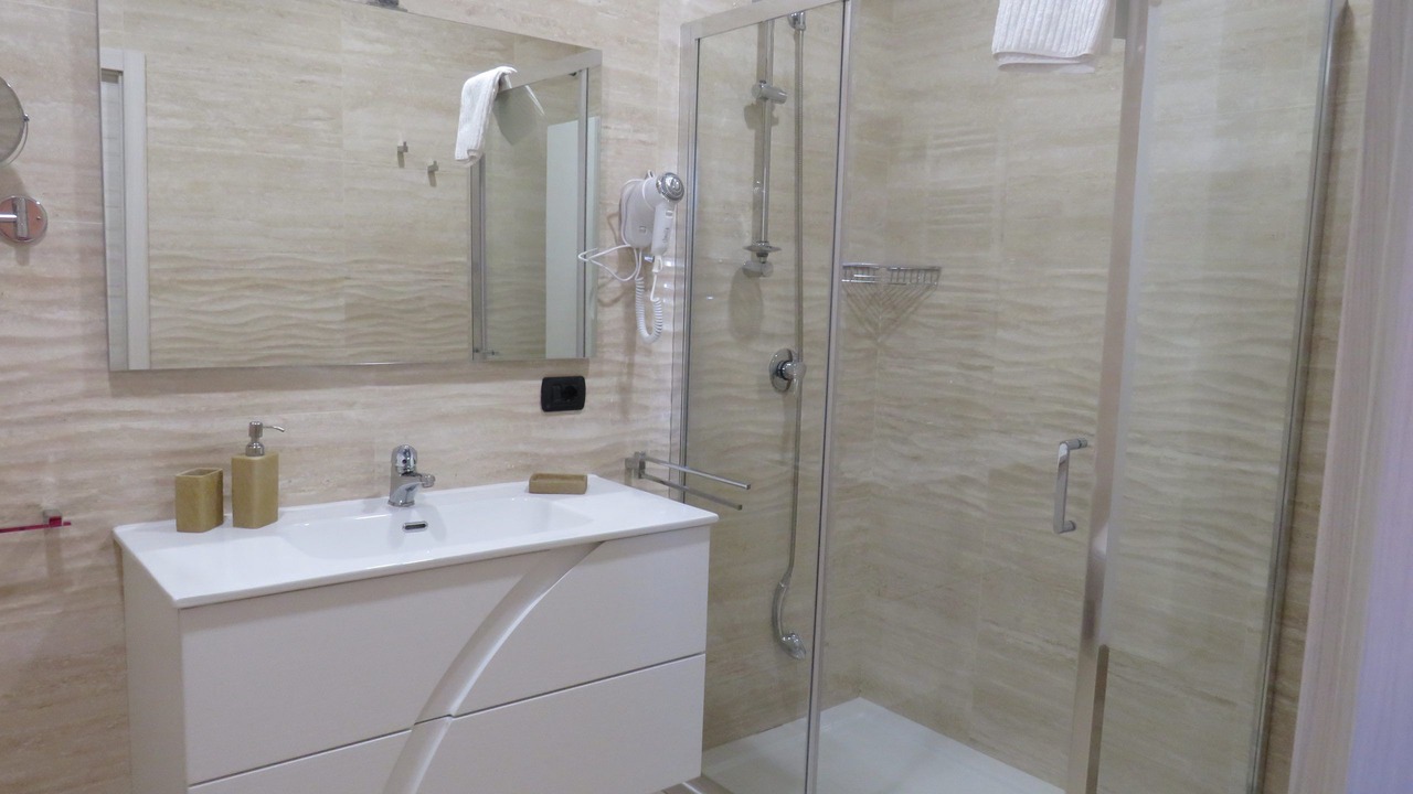 Photo of Bathroom in Gela