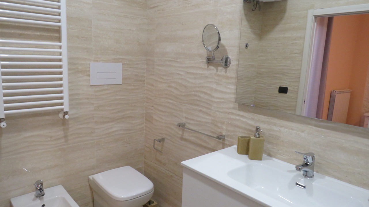 Photo of Bathroom in Gela
