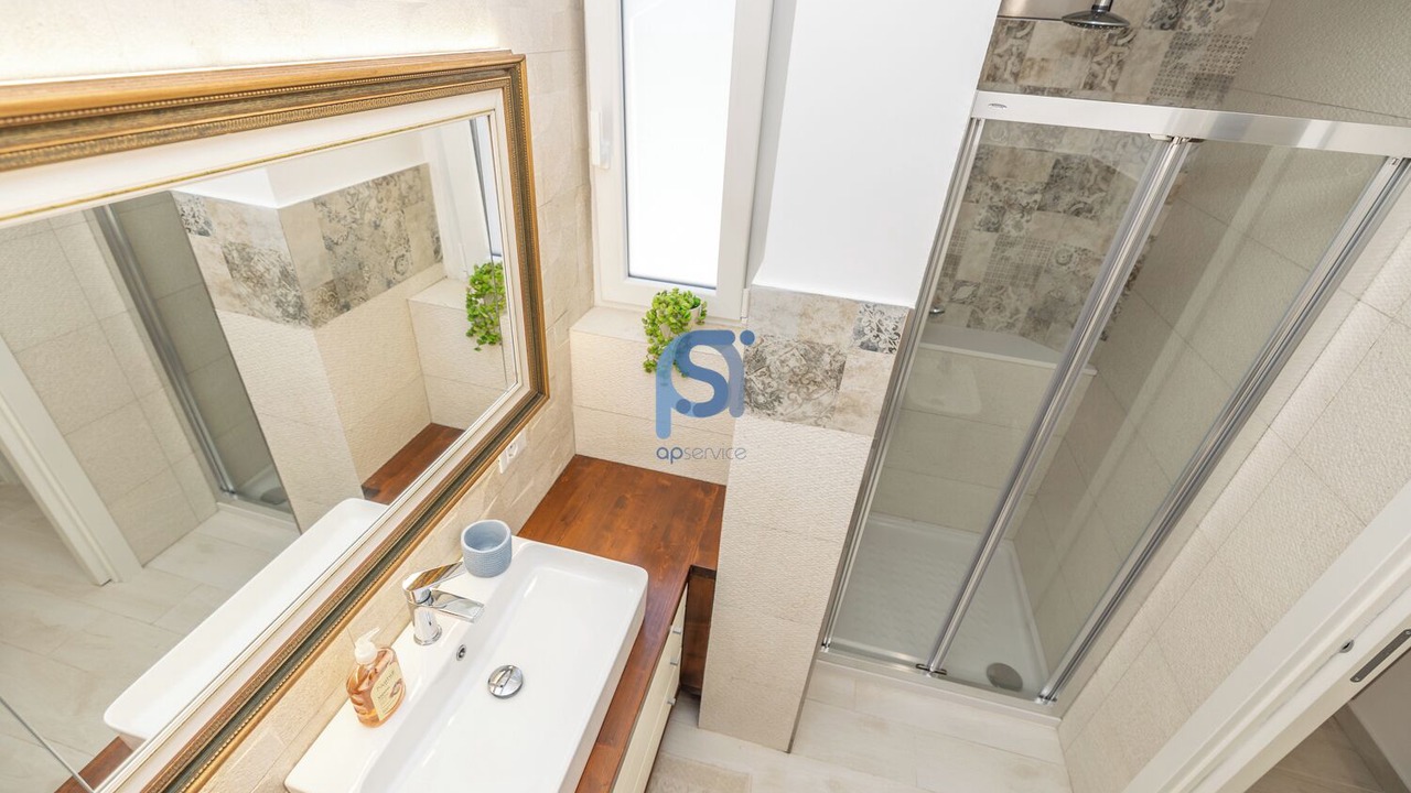 Photo of Bathroom in Lascari