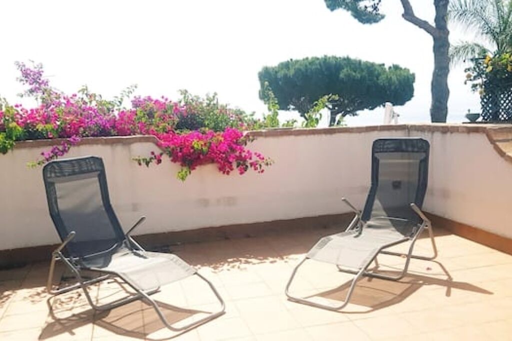 Photo of Patio Balcony in Aci Catena