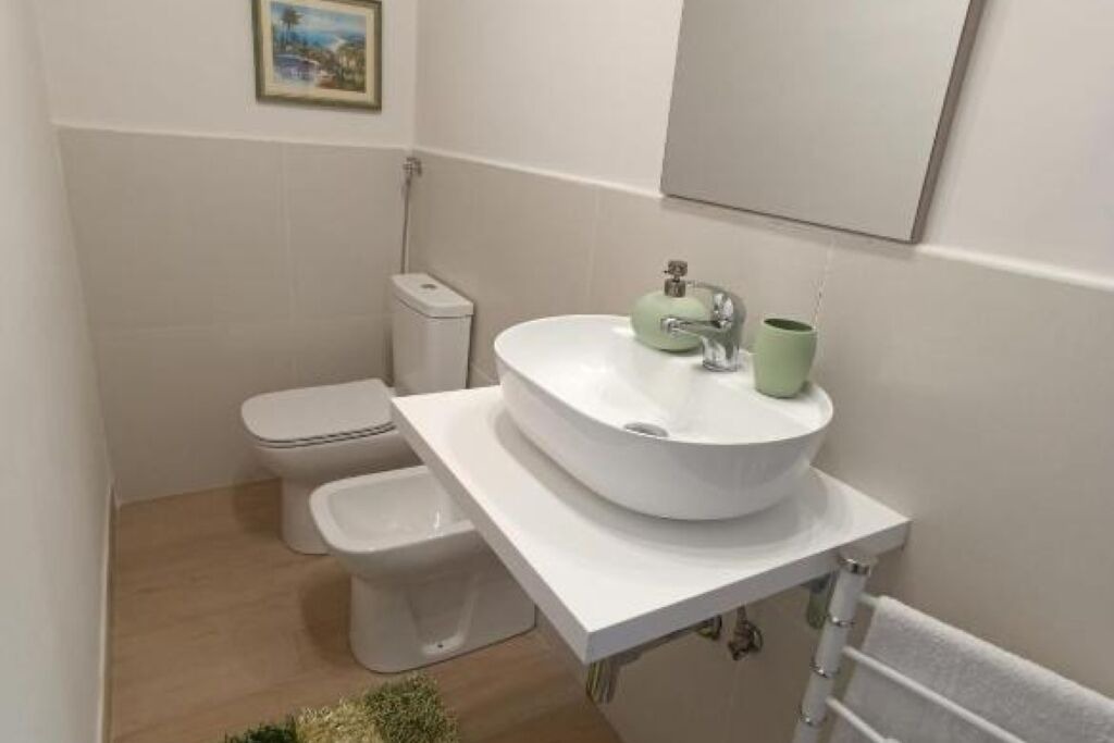 Photo of Bathroom in San Giorgio-Librino-San Giuseppe la Rena-Zia Lisa-Villaggio Sant'Agata