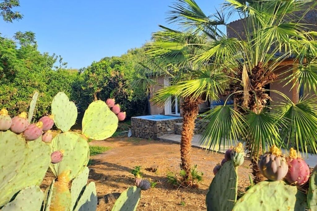 Photo of Outdoor in Aci San Filippo
