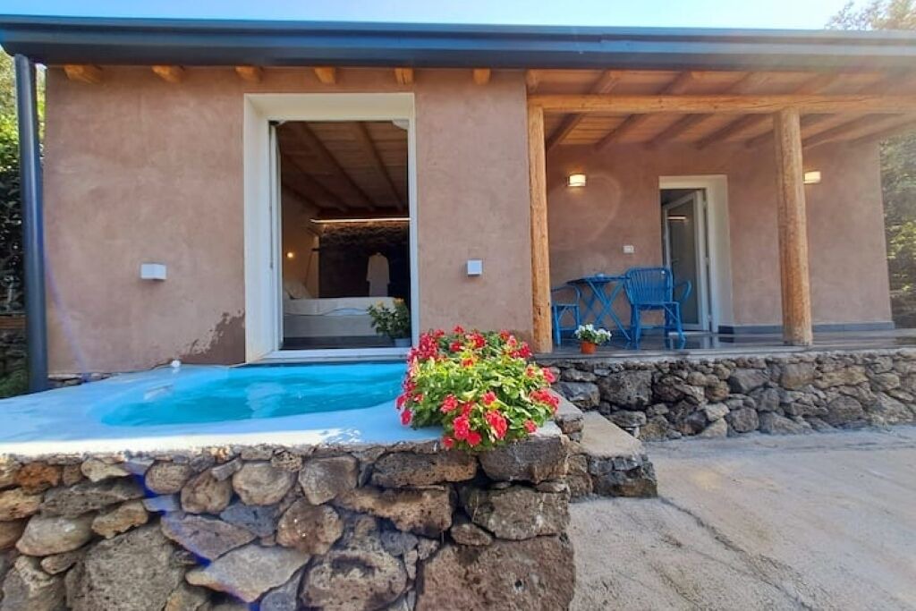Photo of Outdoor in Aci San Filippo
