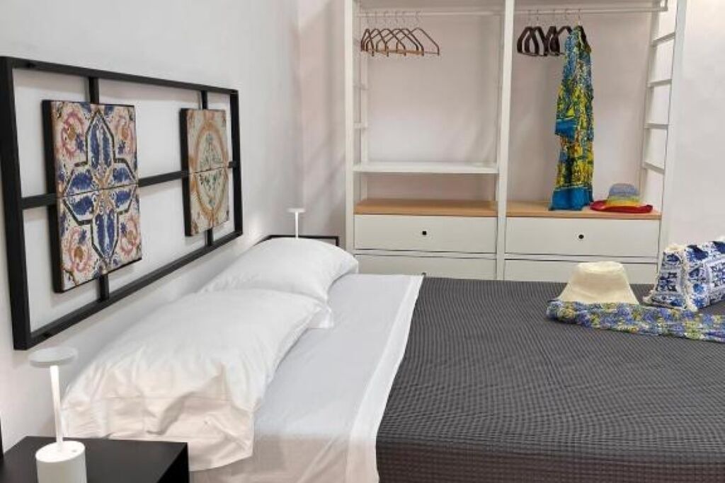 Photo of Bedroom in Castiglione