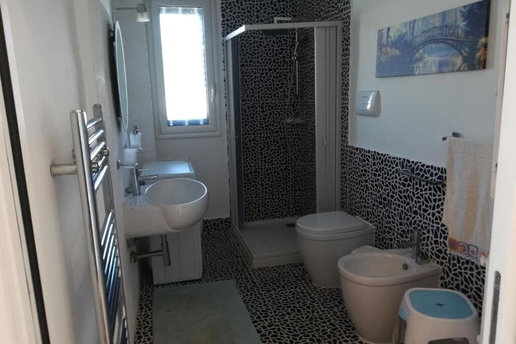 Photo of Bathroom in Castelvetrano