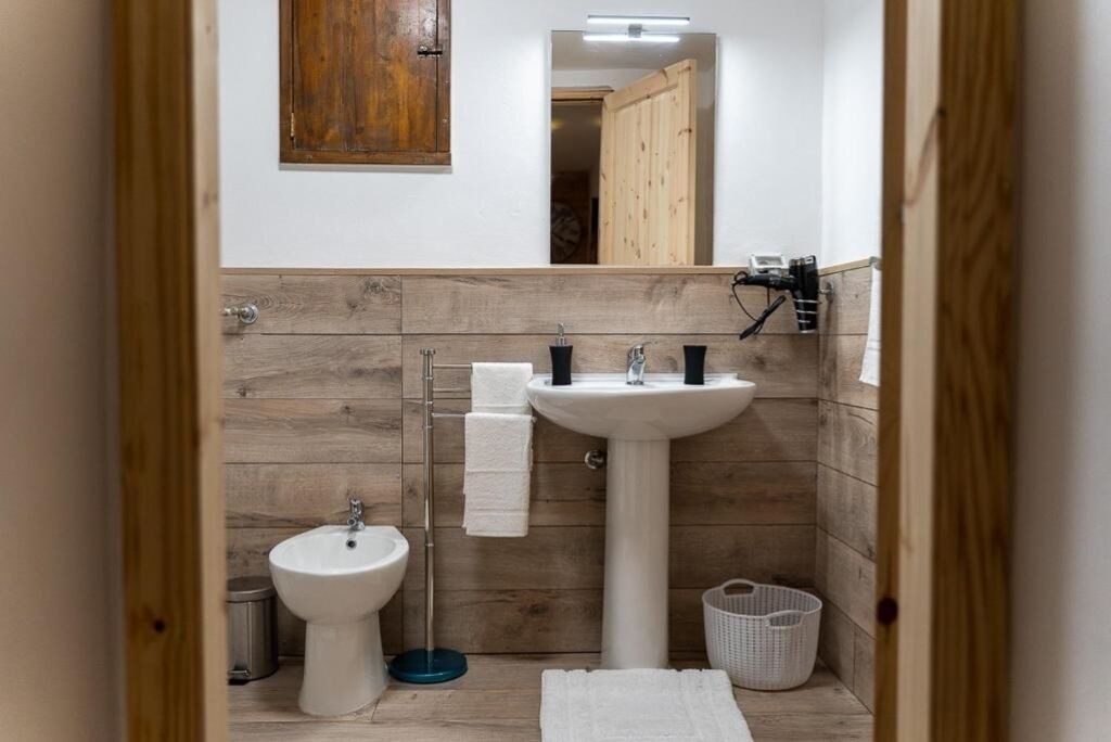 Photo of Bathroom in Caccamo