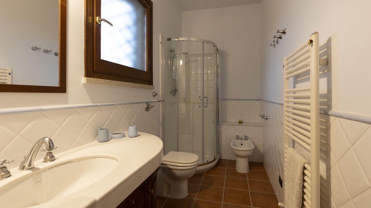 Photo of Bathroom in Paceco