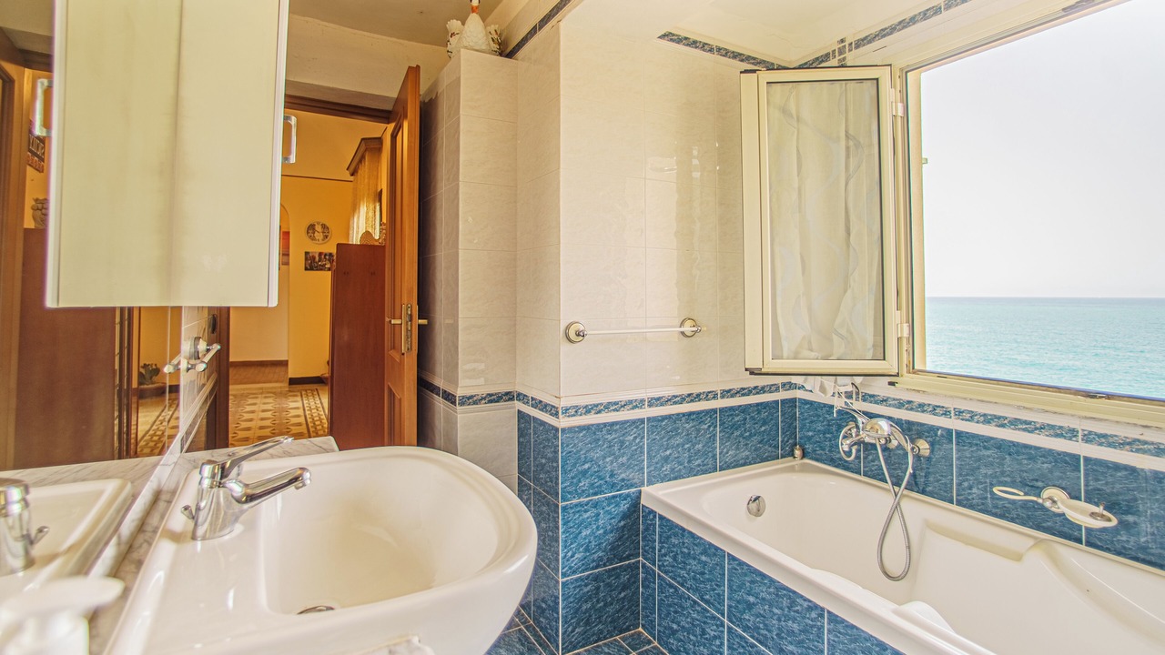 Photo of Bathroom in Old Town