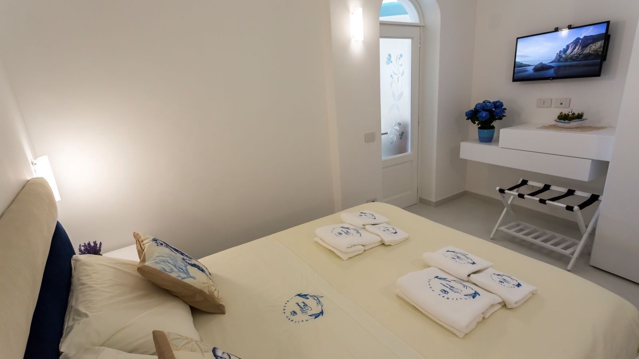Photo of Bedroom in Furore