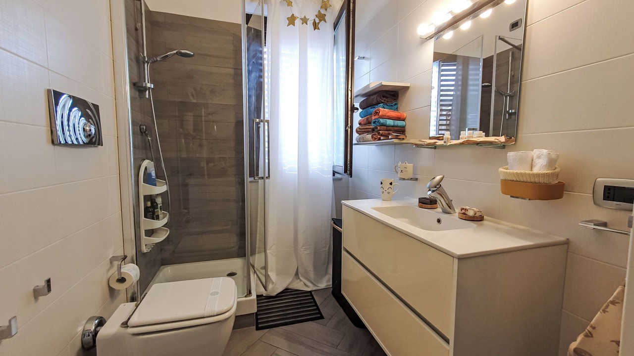 Photo of Bathroom in Tiche