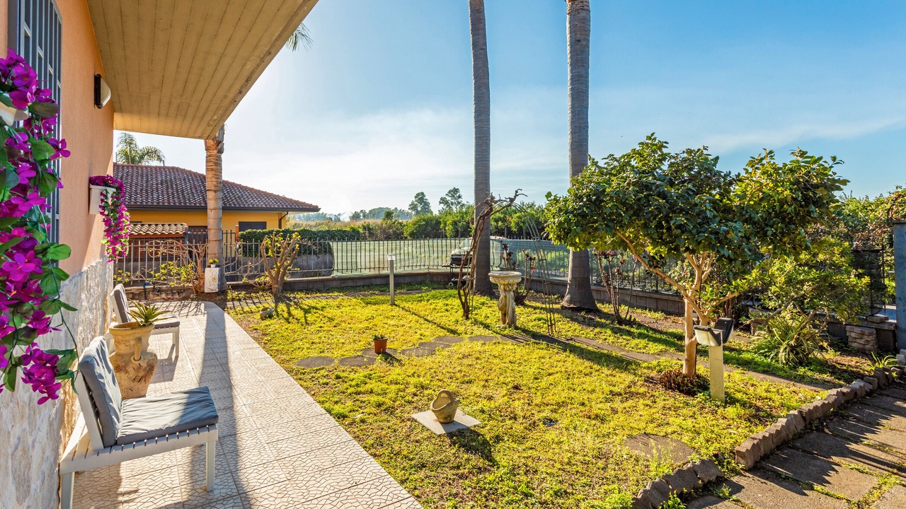 Photo of Patio Balcony in Fondachello