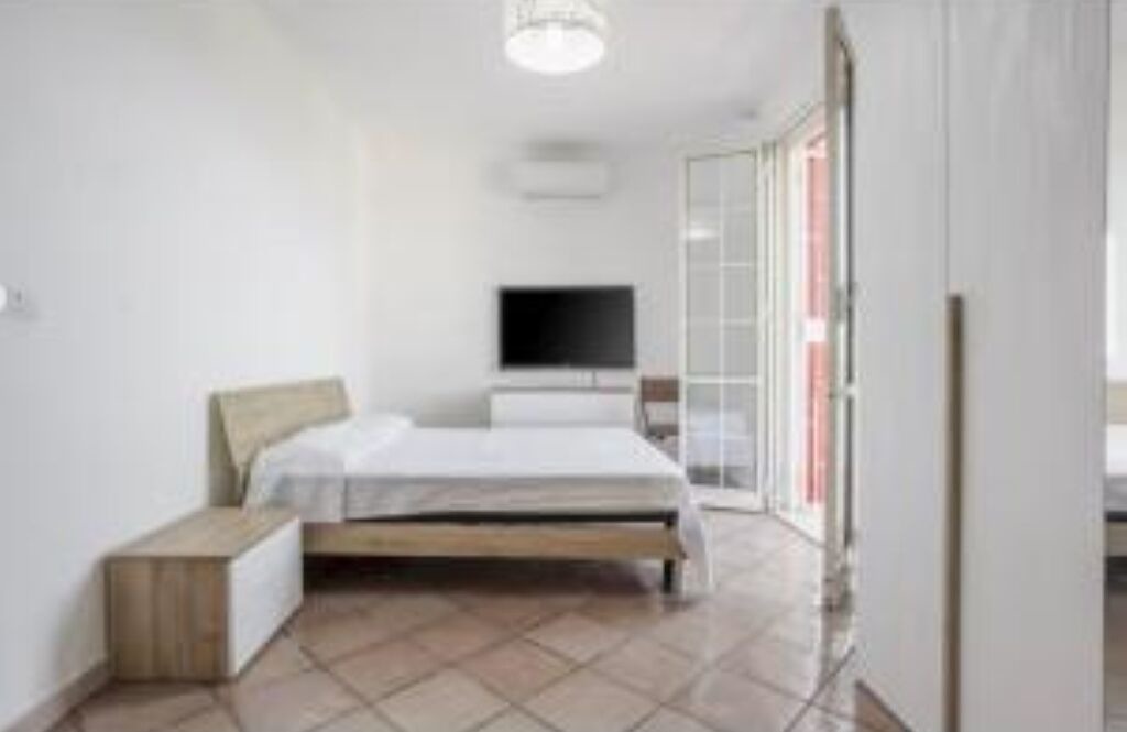 Photo of Bedroom in Torre Colonna-sperone