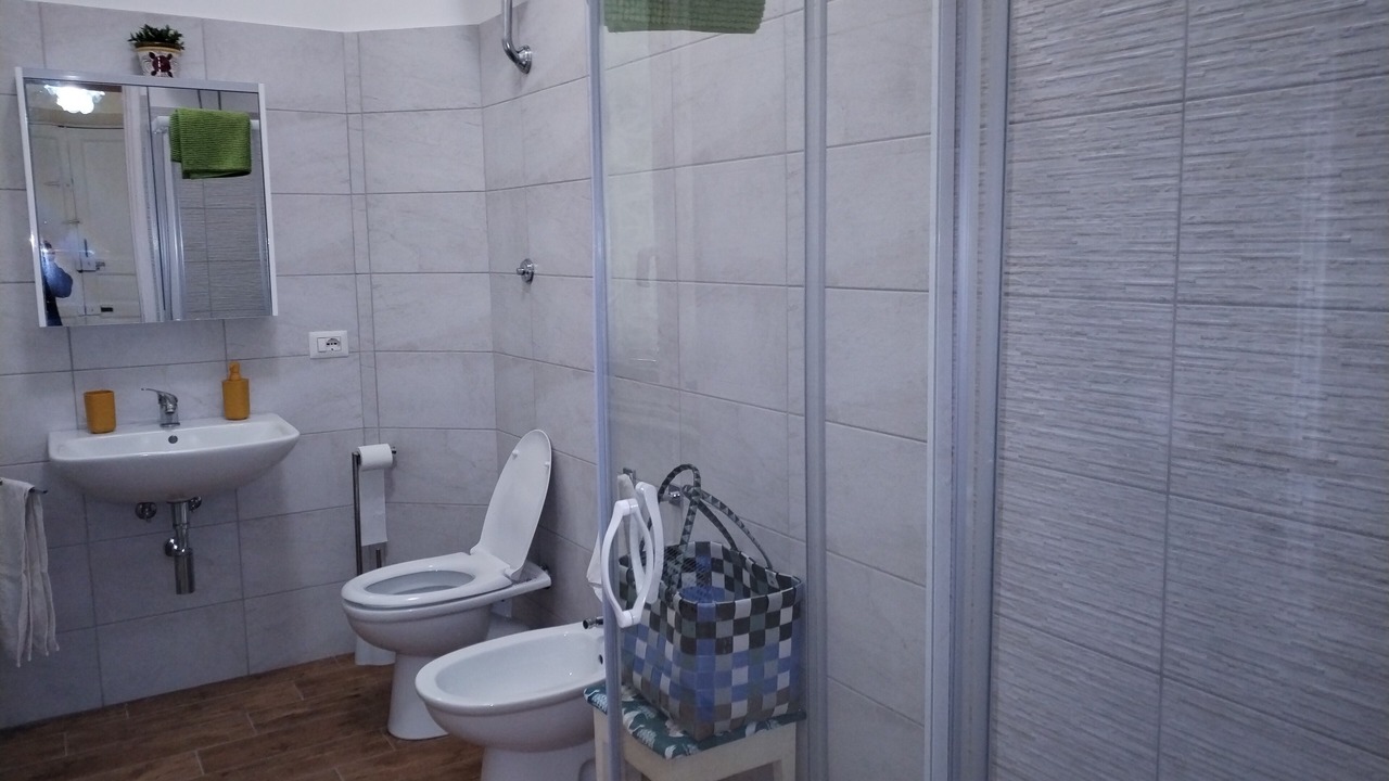 Photo of Bathroom in Quartiere XXXIII Lido di Ostia Ponente