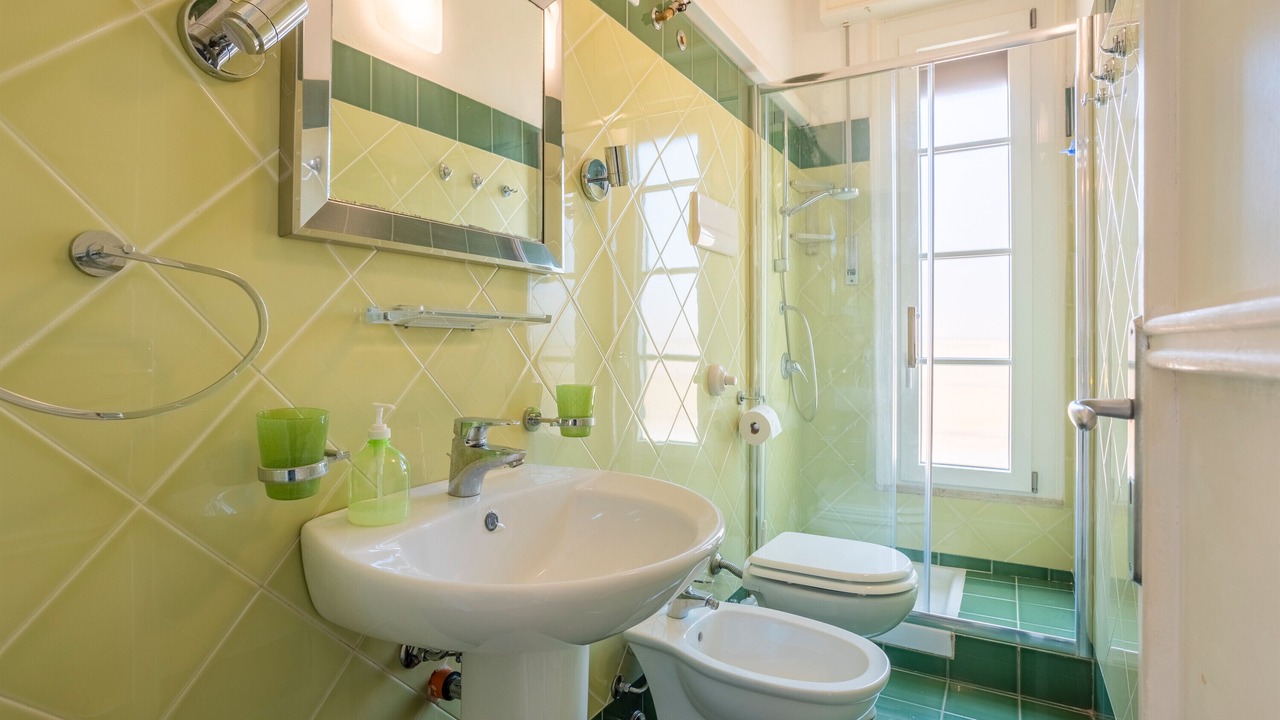 Photo of Bathroom in Mondello