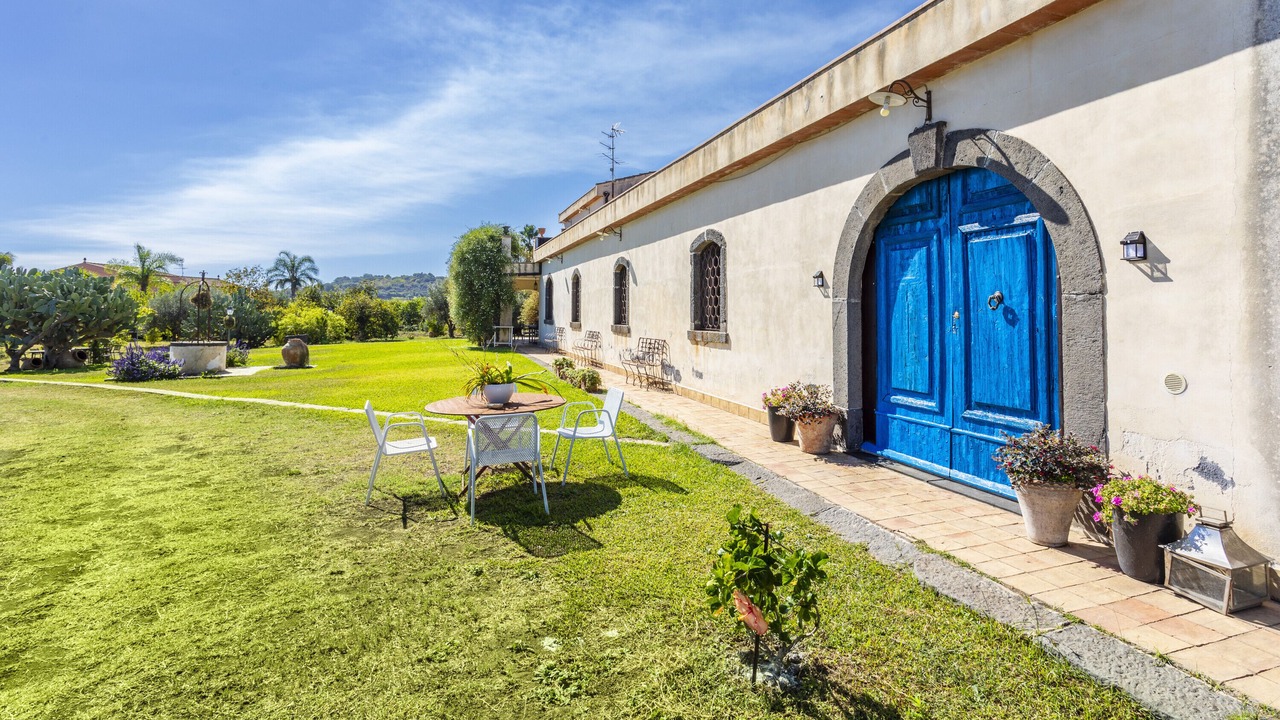 Photo of Outdoor in Aci Catena