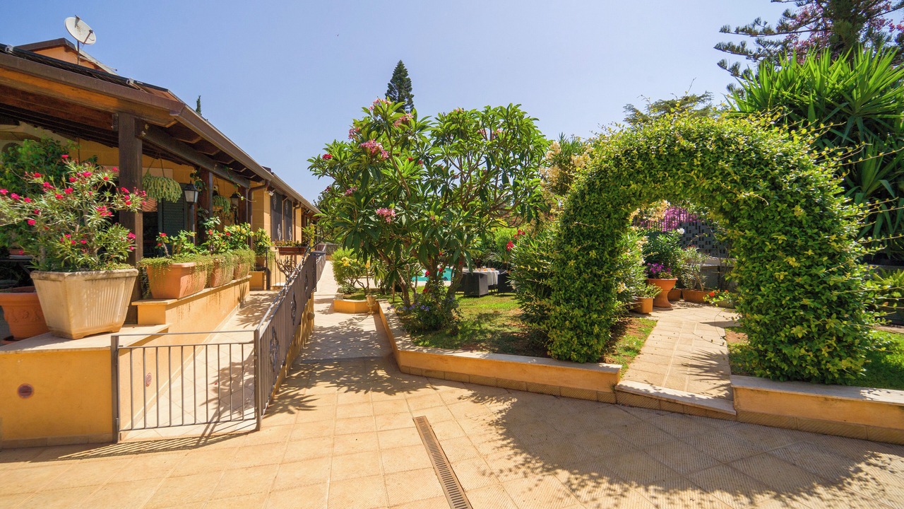 Photo of Outdoor in Palermo